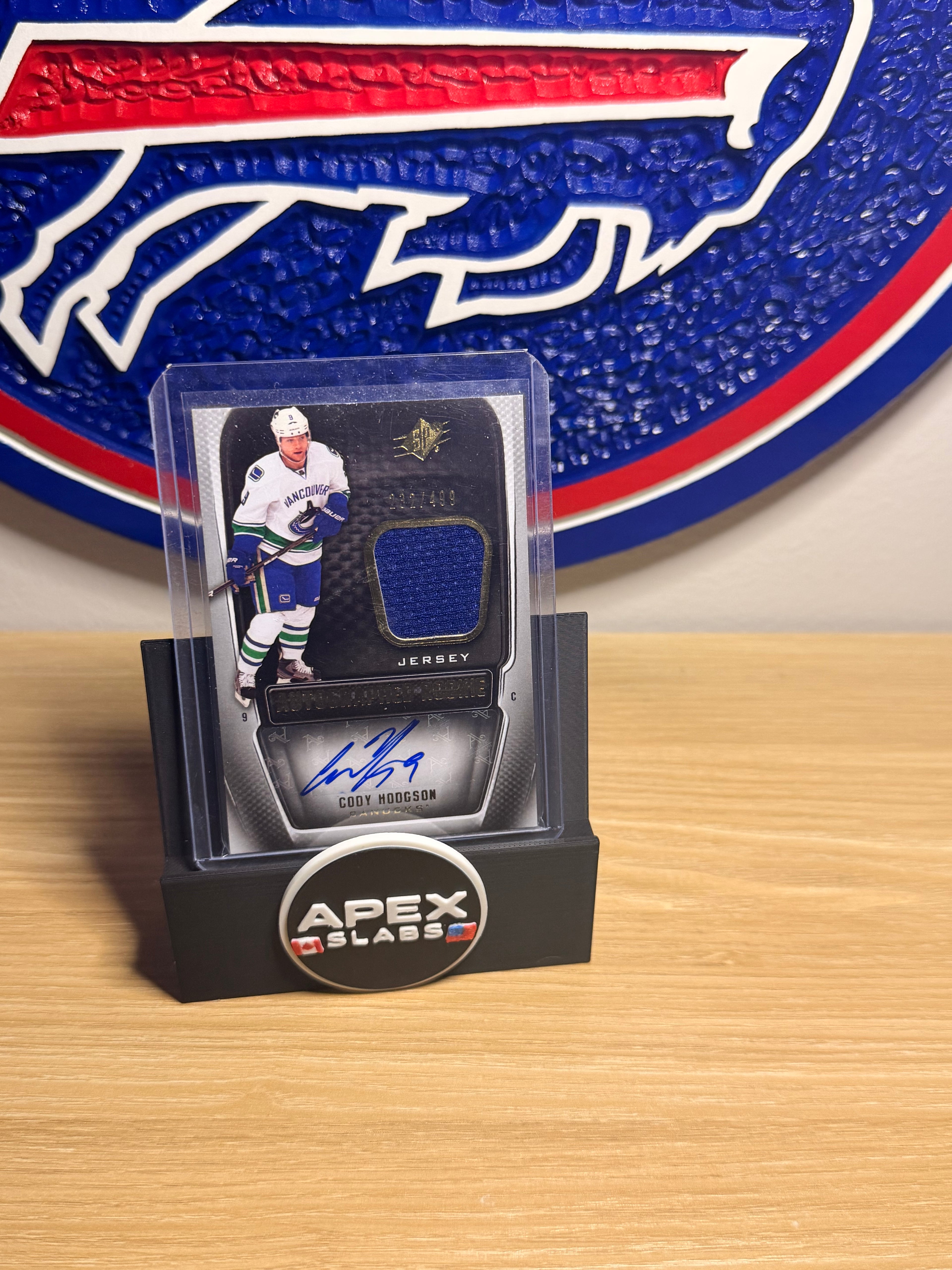Cody Hodgson 2011-12 SP Game Used Rookie Exclusive Auto Jersey /499