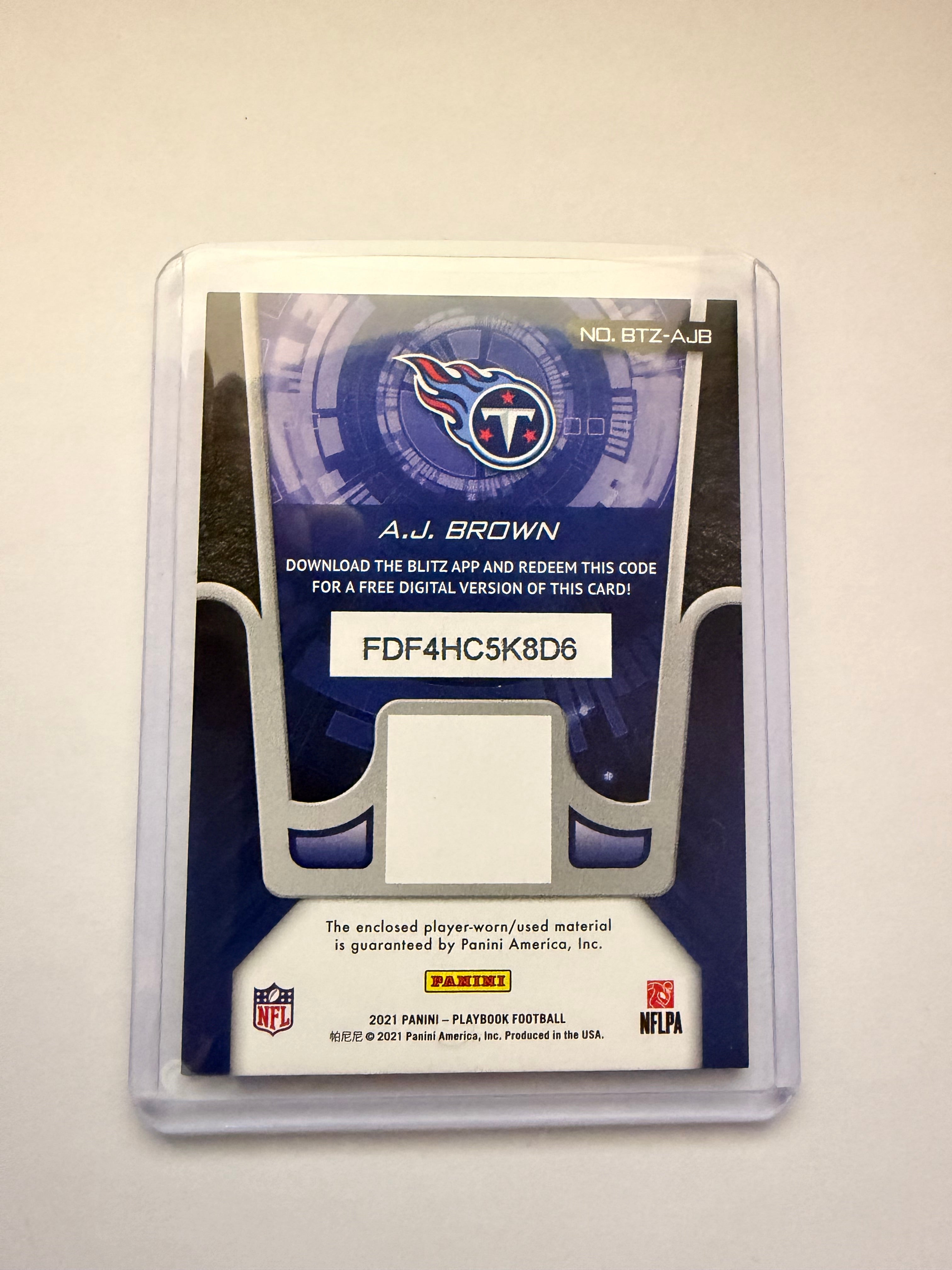 2021 Panini Playbook A.J. Brown Blitz Jersey – Tennessee Titans patch card.