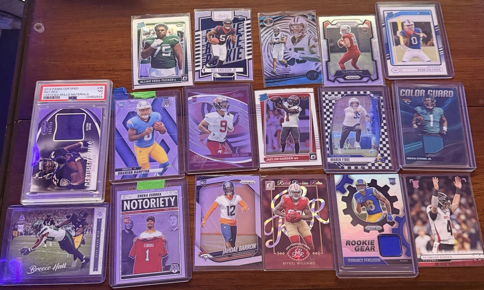 Sport Card/ Lots Of Rookies Very Good Value !